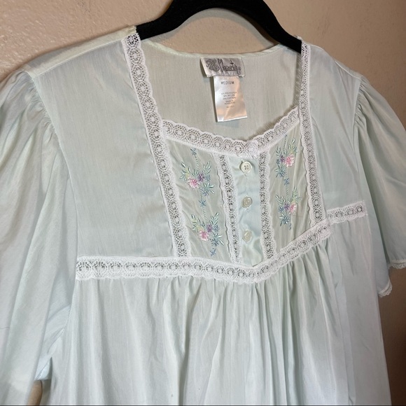 Vintage 80s Pale Blue Embroidered Floral Lace Angelcore Nightgown - Picture 4 of 7